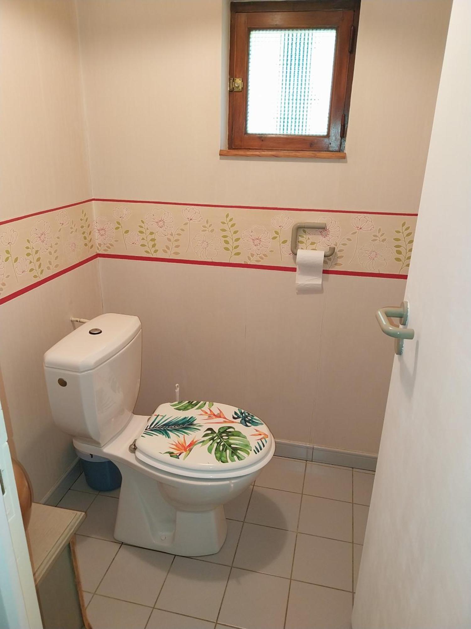 Les Bernus Bed & Breakfast Monfaucon  Екстериор снимка