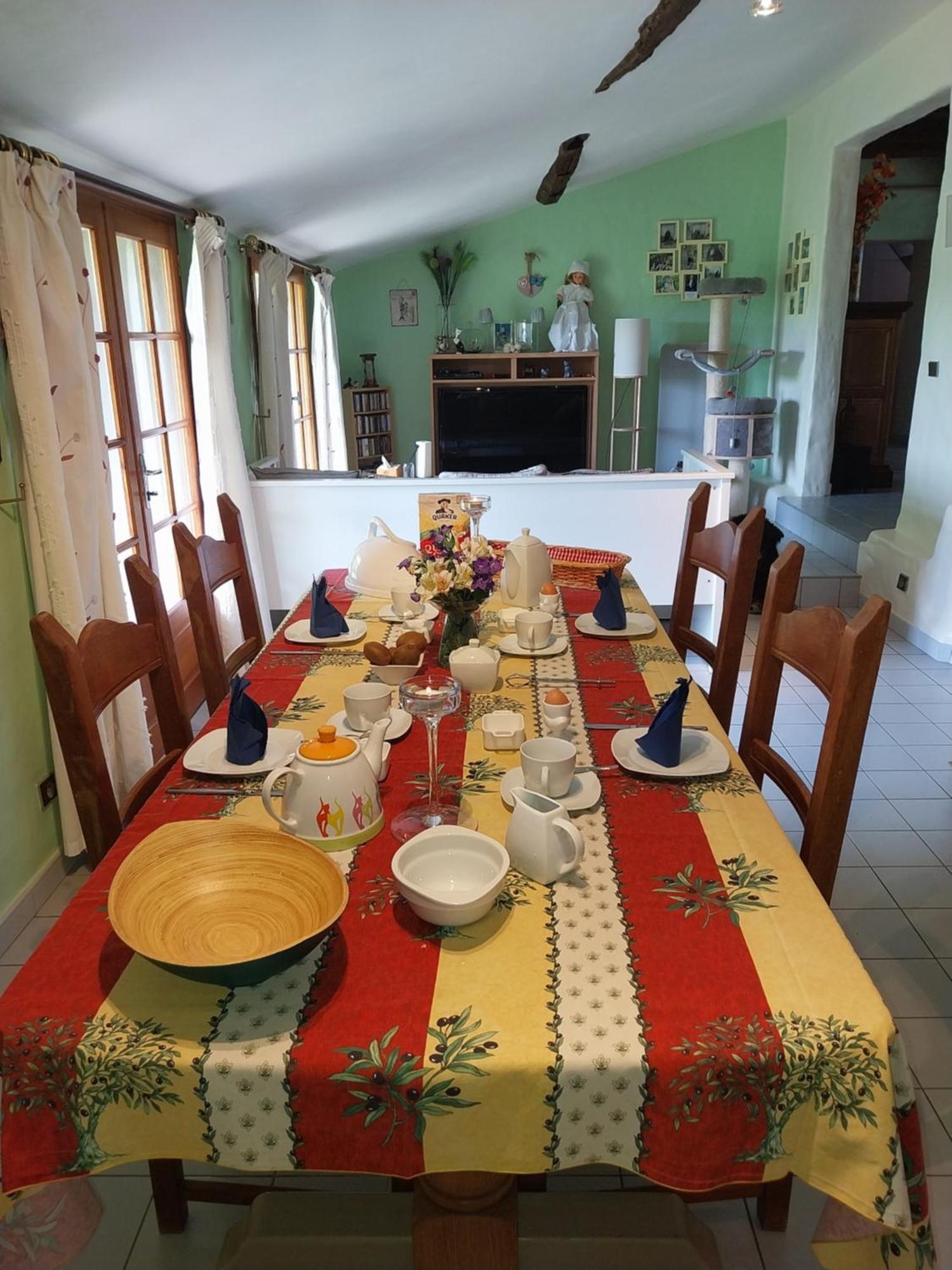 Les Bernus Bed & Breakfast Monfaucon  Екстериор снимка