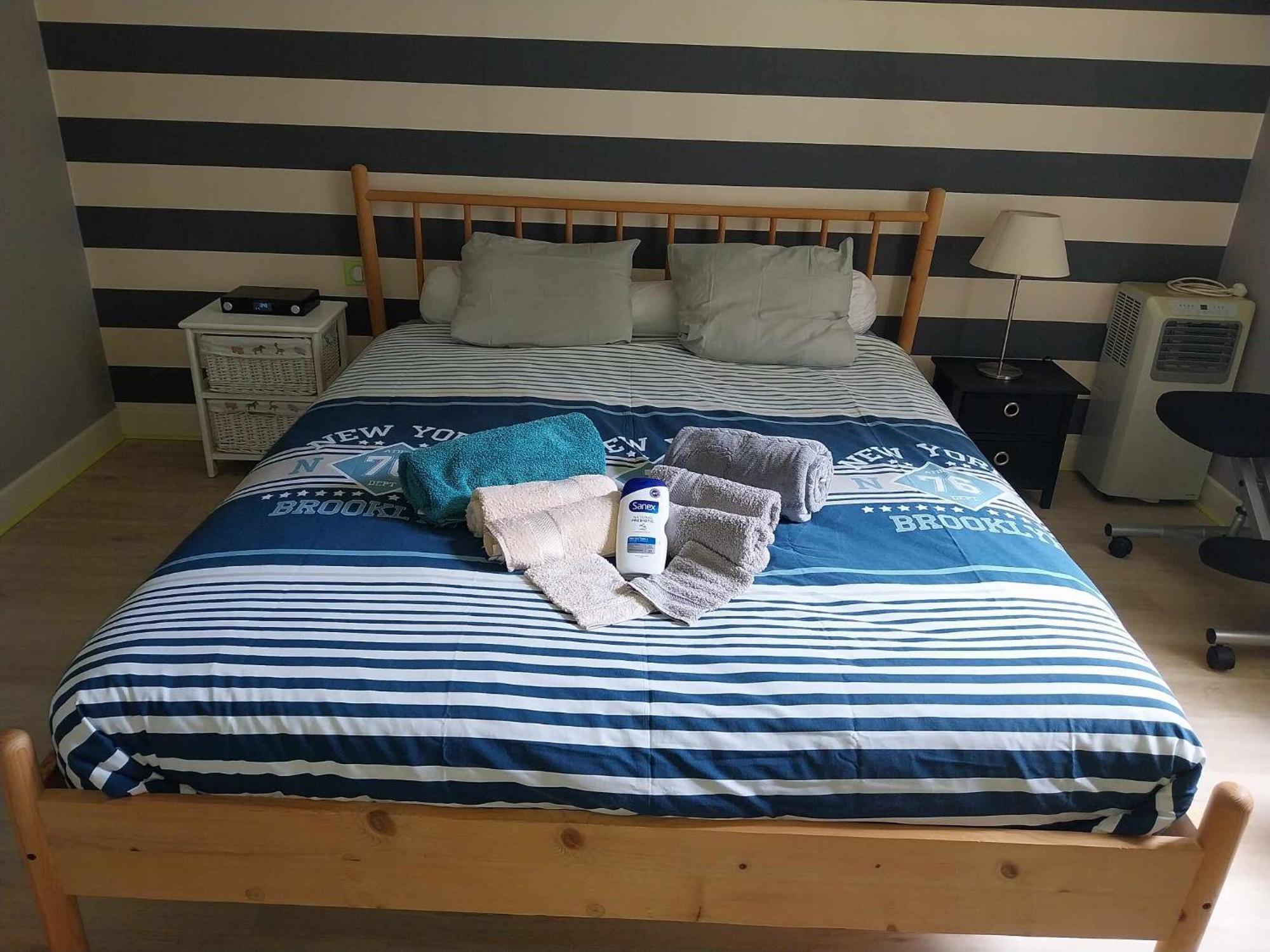 Les Bernus Bed & Breakfast Monfaucon  Екстериор снимка